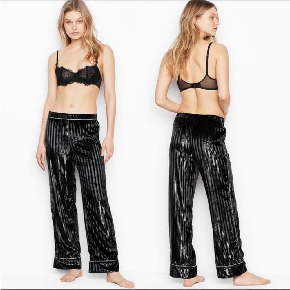 NWOT Victoria’s Secret Velour elastic PJ pants.